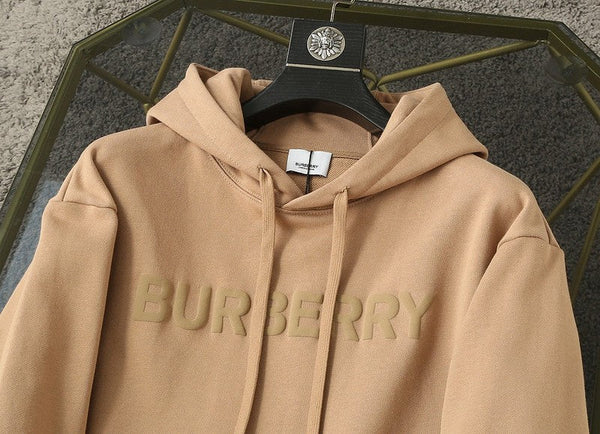 Back view of Burberry luxury piece style No.046