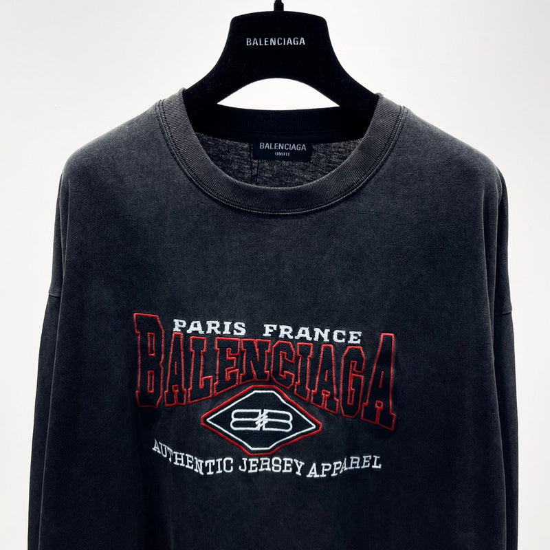 Three-quarter angle view of Balenciaga luxury piece style No.441