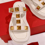 Three-quarter angle view of Valentino Garavani luxury piece style No.262