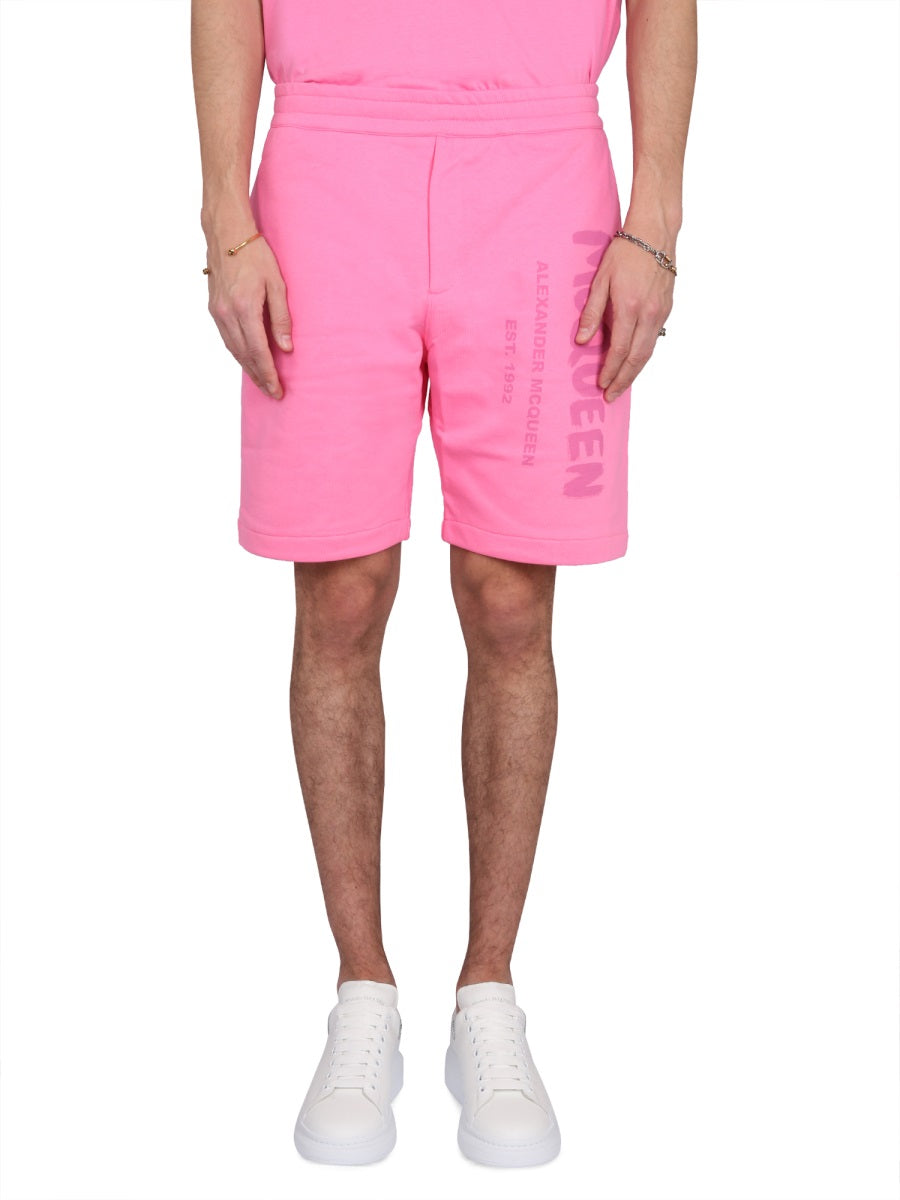 Alexander McQueen Shorts? Alexander Mcqueen Men Bermuda Shorts With Graffiti Logo Print Premium Designer Casual Shorts