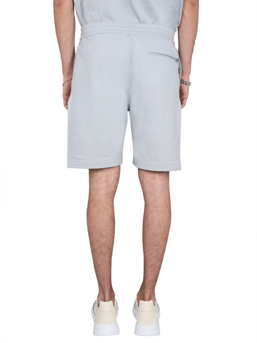 Alexander McQueen Shorts? Alexander Mcqueen Men Bermuda Shorts With Graffiti Logo Print Premium Designer Casual Shorts