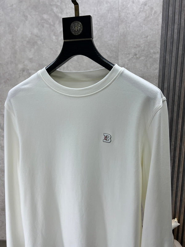 Texture and finish detail of Burberry luxury piece style No.521