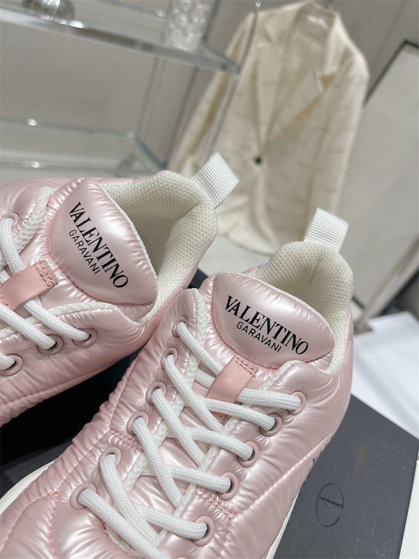Texture and finish detail of Valentino Garavani luxury piece style No.182