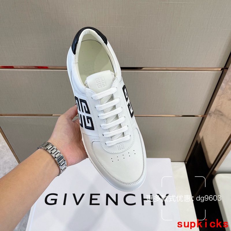 Givenchy shoes Style 081 - sole and craftsmanship detail