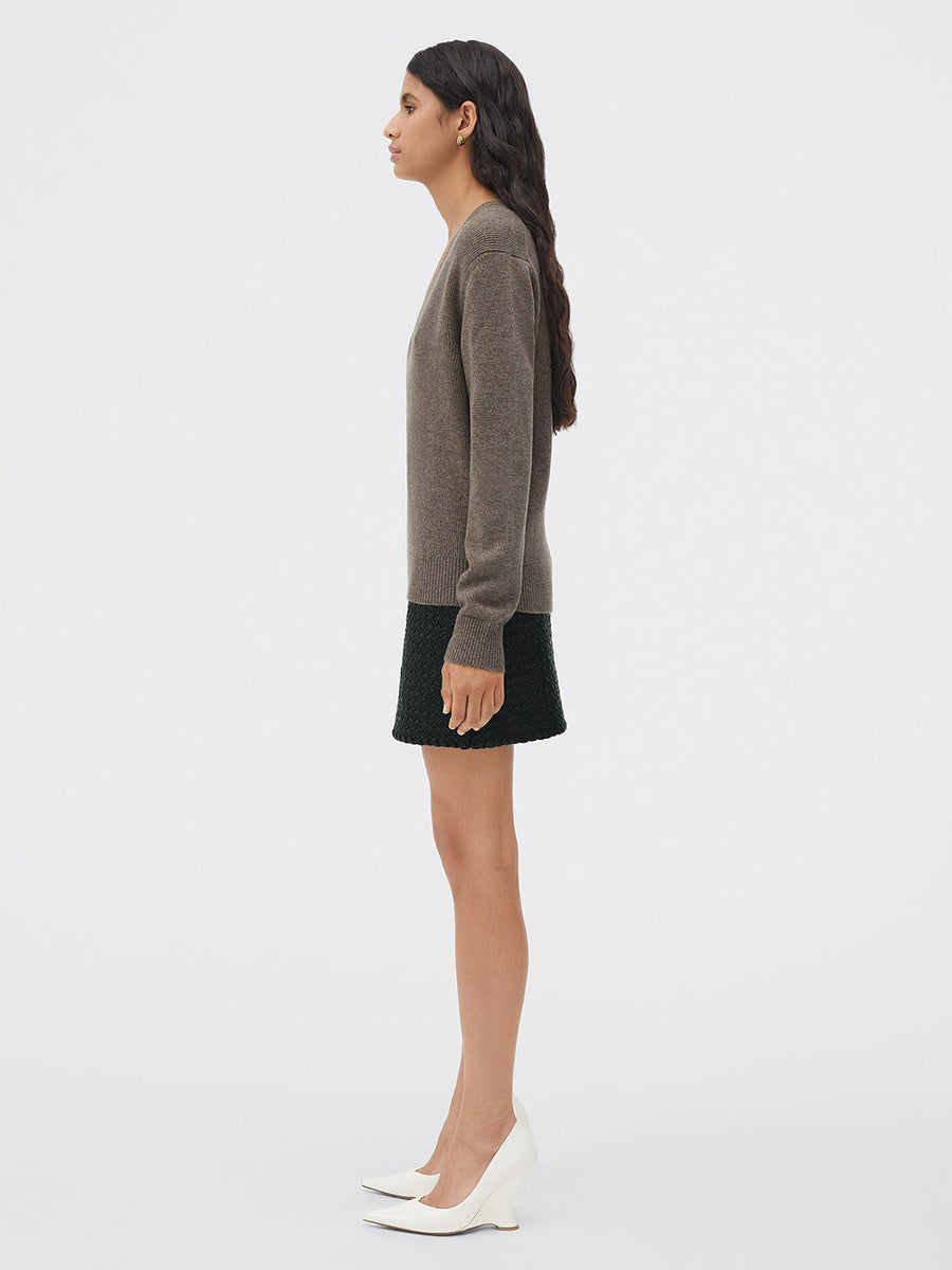 Close-up of Bottega Veneta sweaters & pullovers hardware and fine stitching