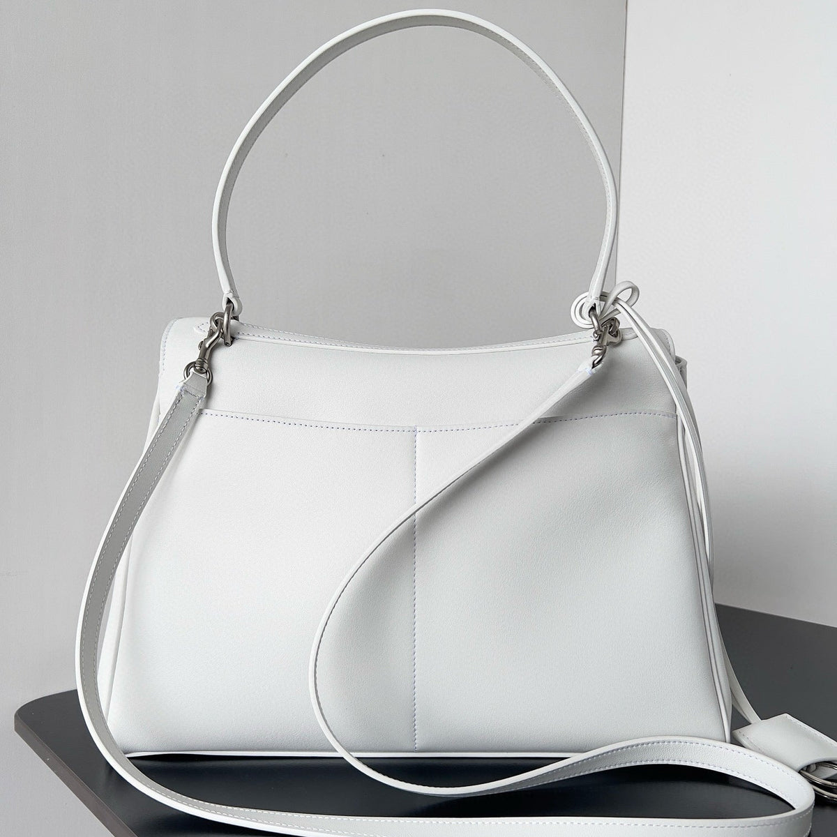Bags- Bal Medium Rodeo Bag Elegant Everyday Designer Handbag