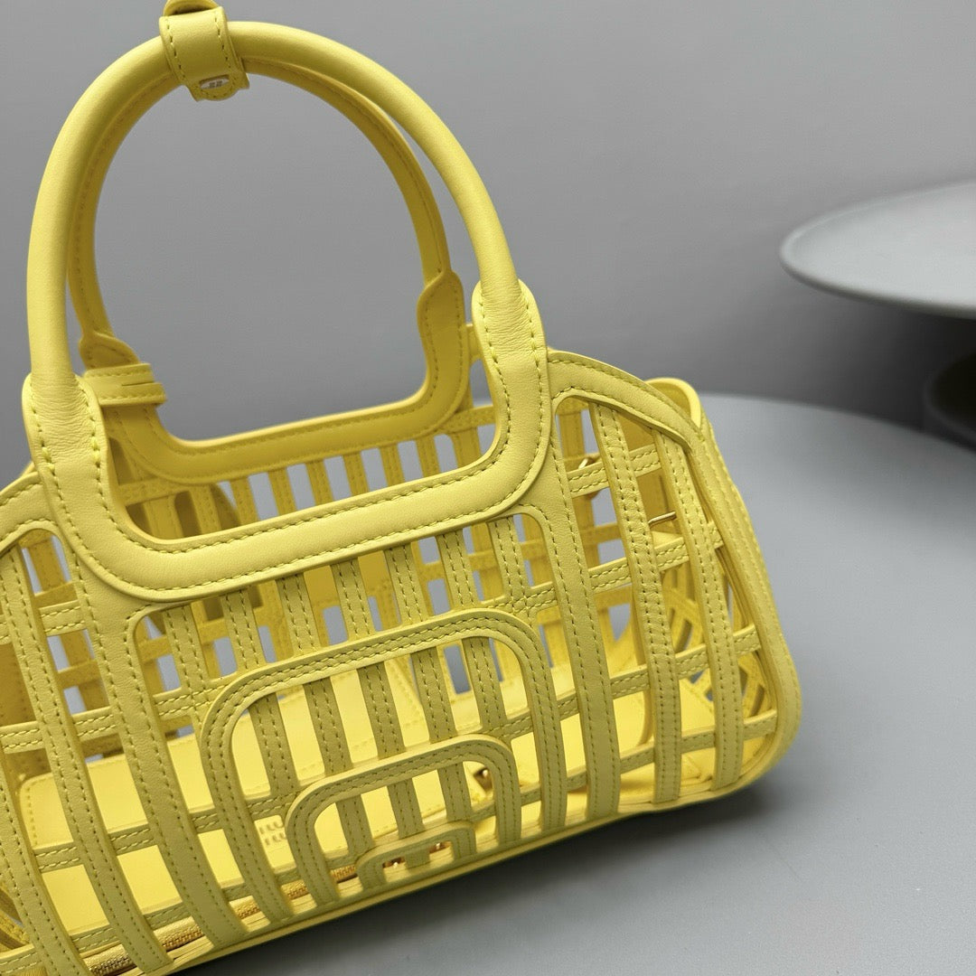 Bags- Miu M Leather Basket Bag Elegant Everyday Designer Handbag