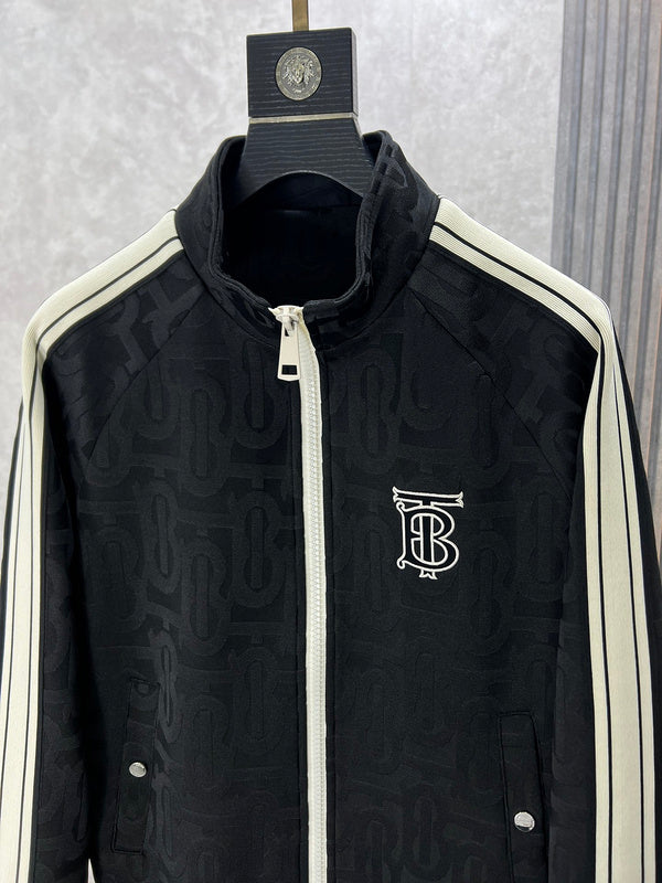 Styling view of Burberry luxury piece style No.366