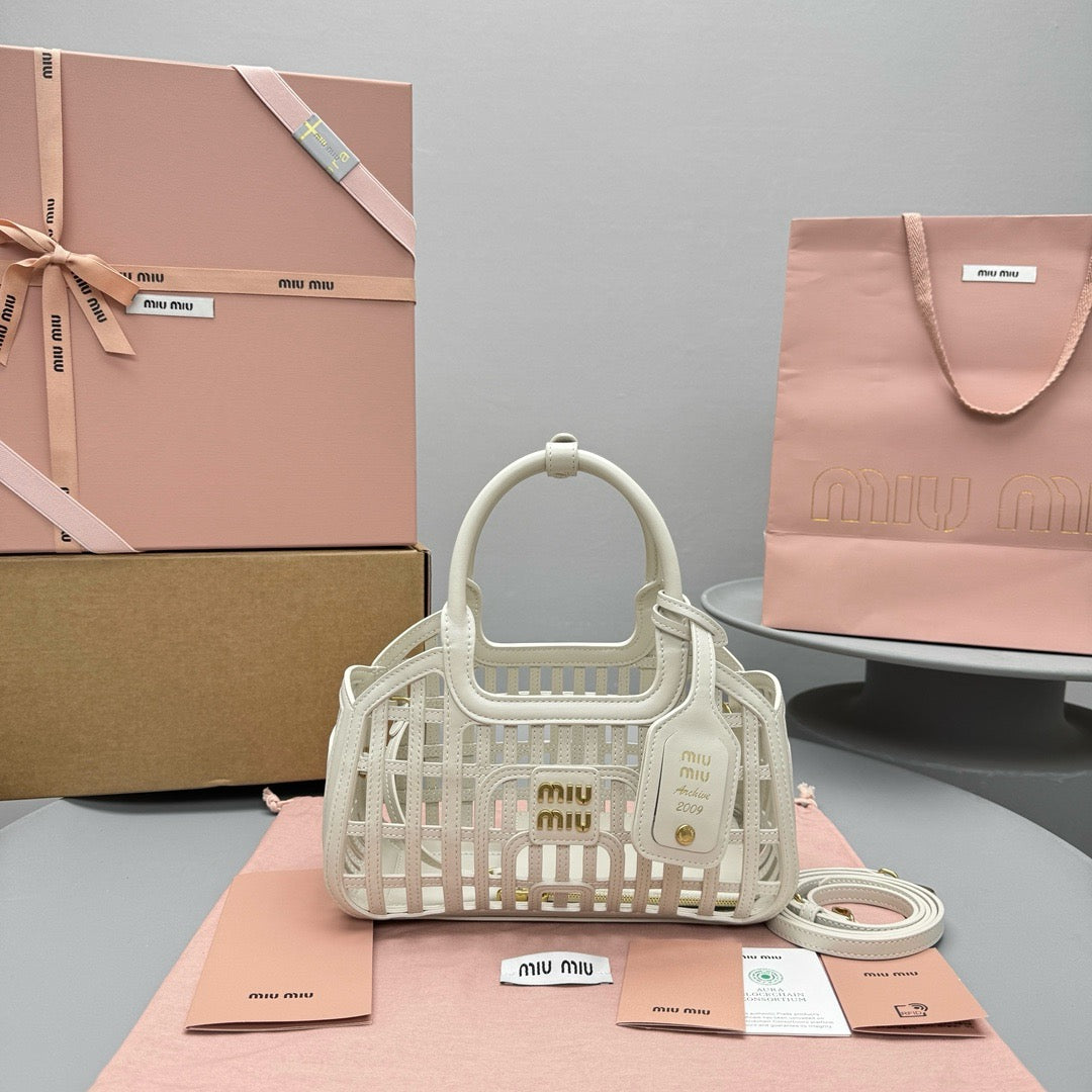 Bags- Miu M Leather Basket Bag Elegant Everyday Designer Handbag