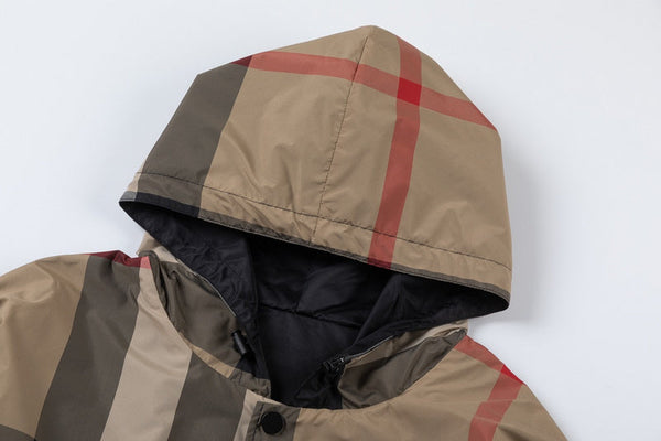 Back view of Burberry luxury piece style No.372