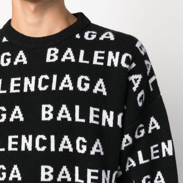 Close-up of Balenciaga jerseys & knitwear hardware and fine stitching