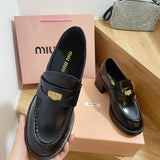 Full silhouette view of Miu Miu luxury piece style No.111