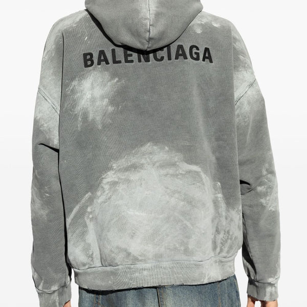 Close-up of Balenciaga jerseys & knitwear hardware and fine stitching