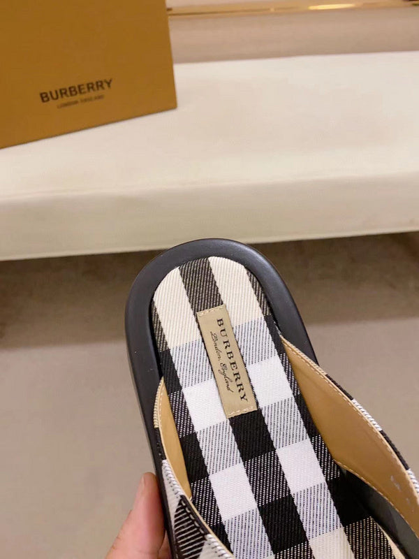 Burberry Black Block Heel Pumps - Heel Detail View