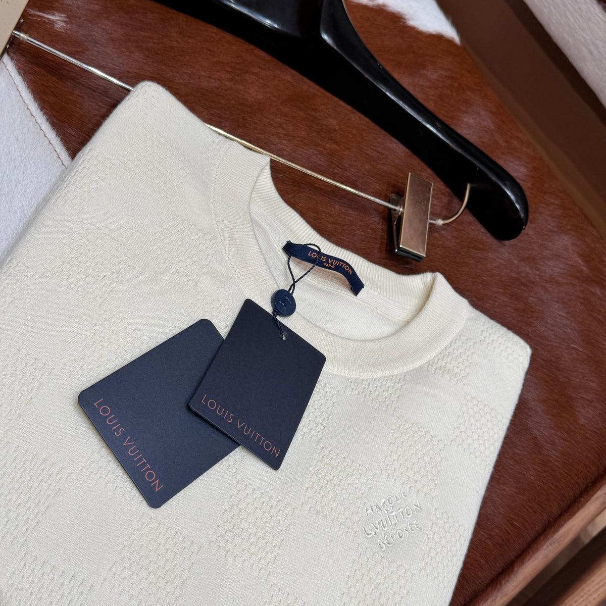 Louis Vuitton T-Shirts- Louis Vuitton Lou T-shirt Premium Designer Cotton T-Shirt