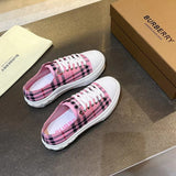 Burberry shoes Style 054 - logo and branding close-up