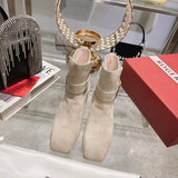 Front view of Roger Vivier luxury piece style No.110