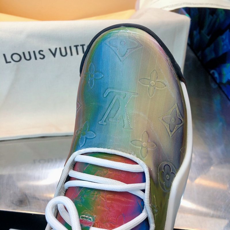 Back view of Louis Vuitton luxury piece style No.153