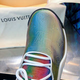 Back view of Louis Vuitton luxury piece style No.153