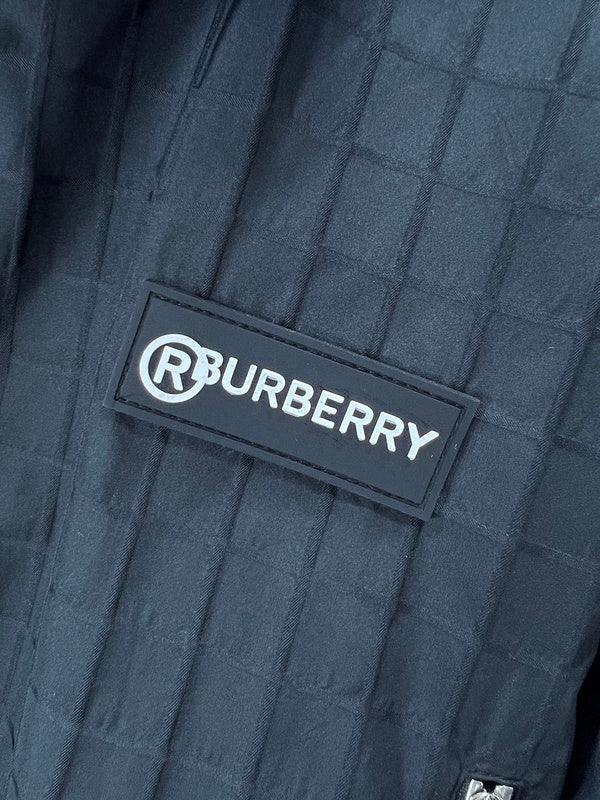Full silhouette view of Burberry luxury piece style No.425