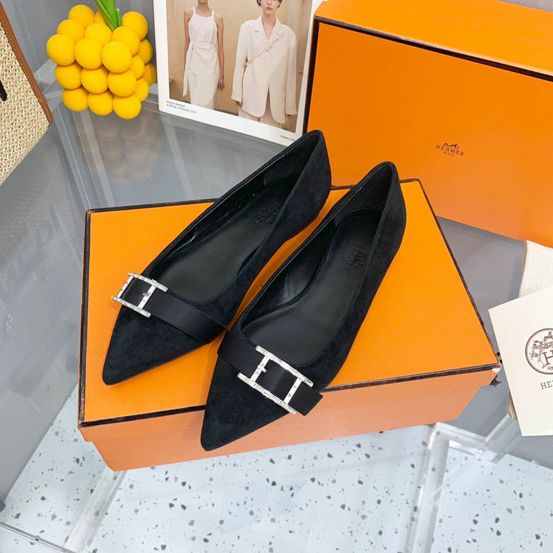 Hermès White Classic Ballet Flats - Side Profile View