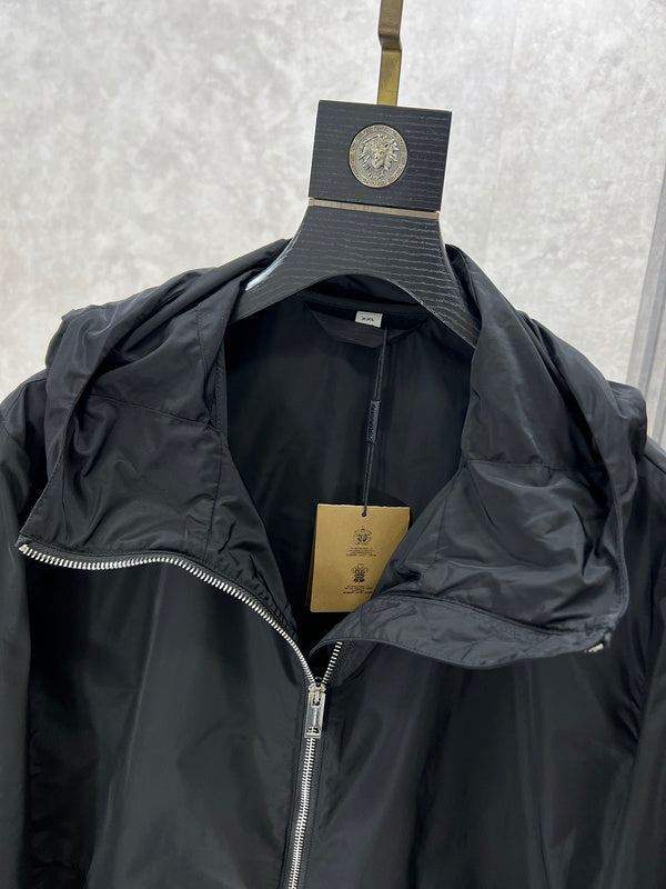 Back view of Burberry luxury piece style No.430