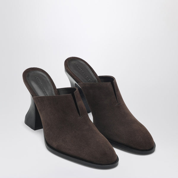 Bottega Veneta premium sandals detail and craftsmanship close-up