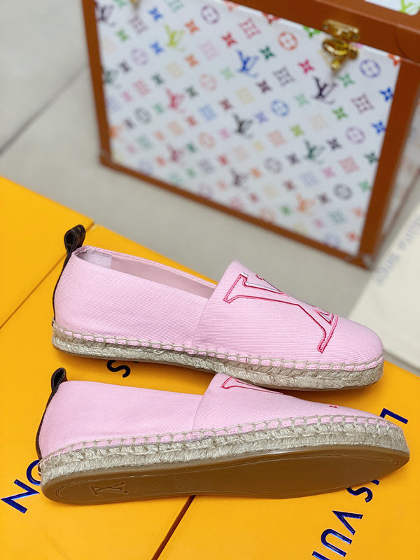 Louis Vuitton shoes front view designer style
