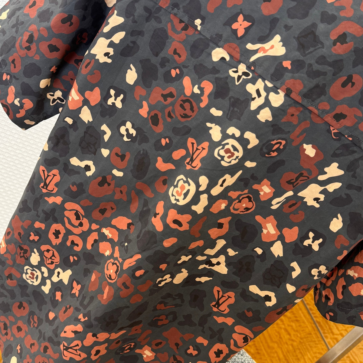 Velouxe Tops?  Velouxe Lou Shirt Premium Designer Casual Top