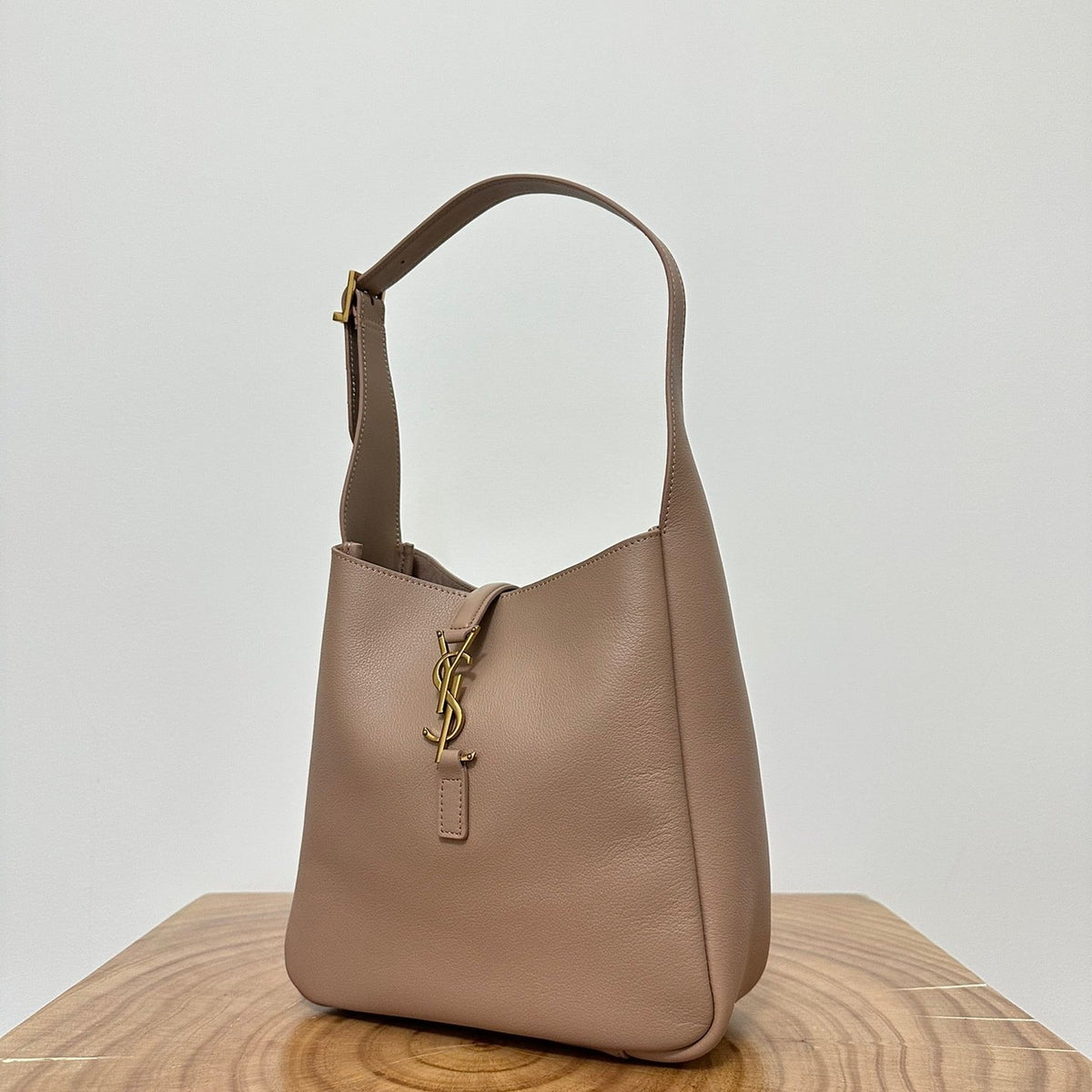 Saint Laurent Bags- Saint Laurent Le 5 À 7 Supple Small Bag Premium Designer Shoulder Bag