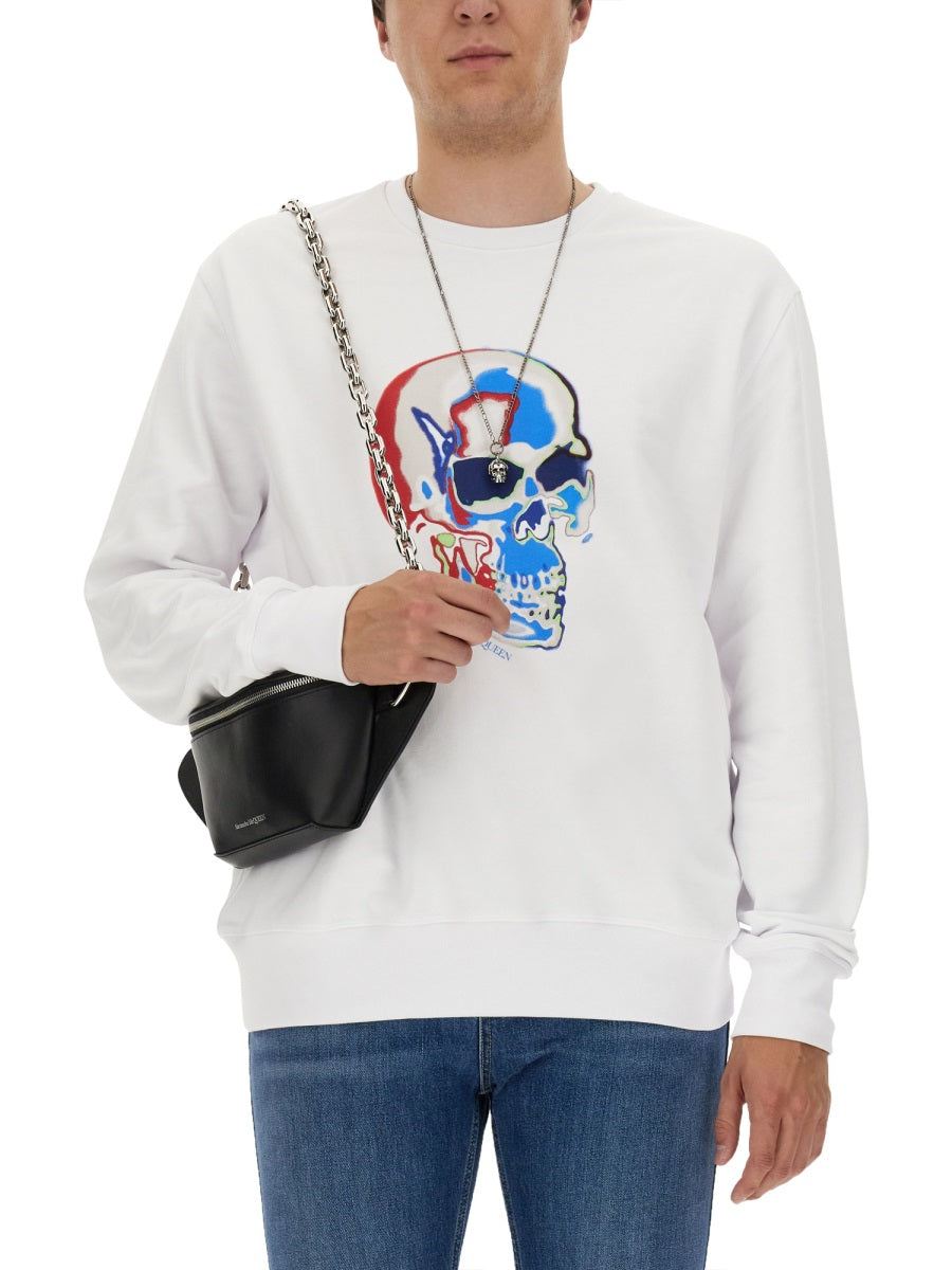 Close-up of Alexander McQueen sweaters & pullovers hardware and fine stitching