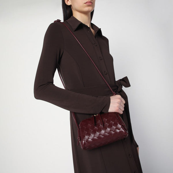 Bottega Veneta premium shoulder bags detail and craftsmanship close-up