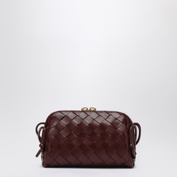 Close-up of Bottega Veneta shoulder bags hardware and fine stitching
