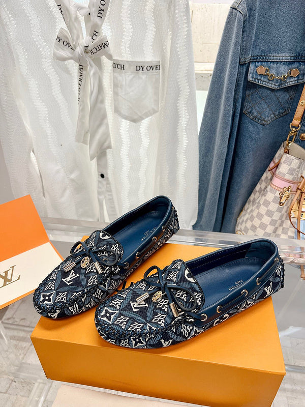 Louis Vuitton shoes Style 320 - angled studio shot