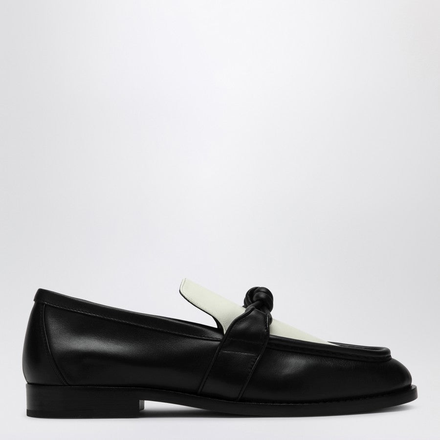 Bottega Veneta premium flats detail and craftsmanship close-up