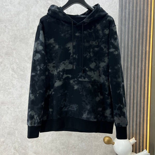 Side profile view of Balenciaga luxury piece style No.117
