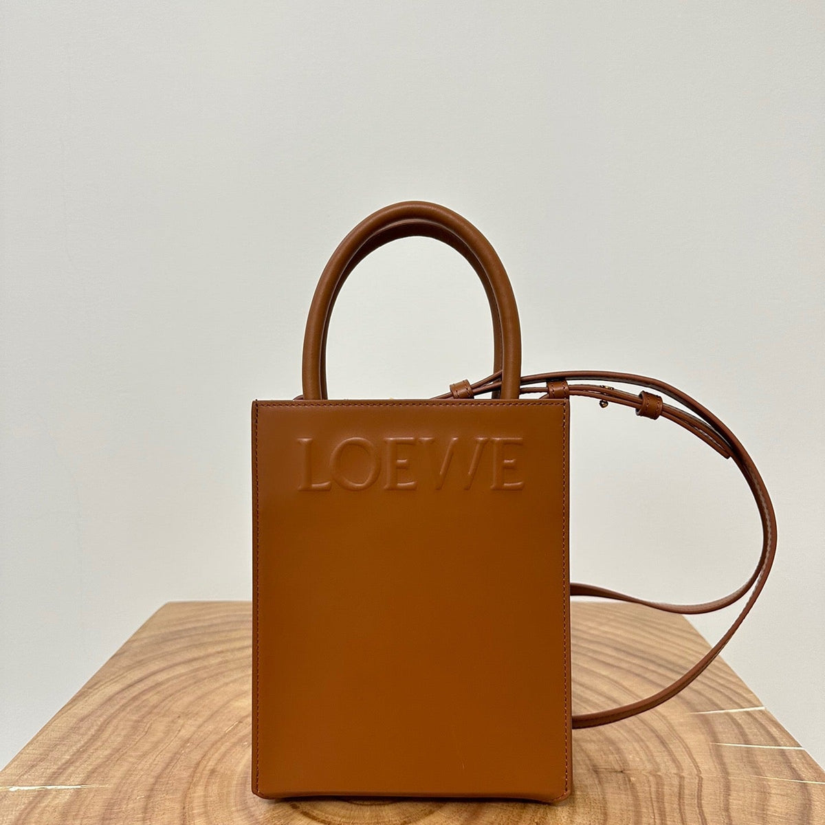 Bags- Loew Standard A5 Tote Bag Elegant Everyday Designer Handbag