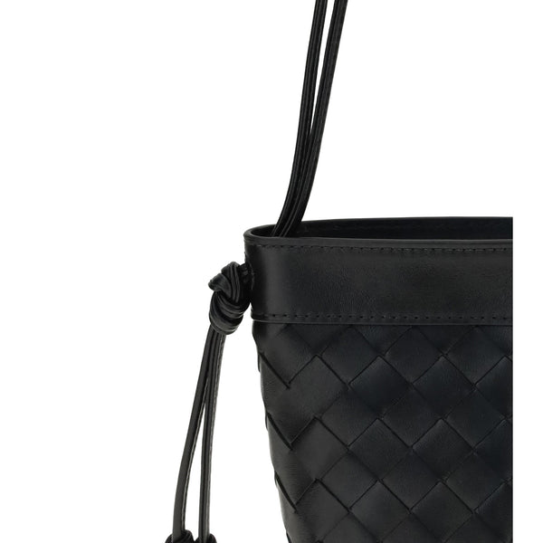 Close-up of Bottega Veneta shoulder bags hardware and fine stitching