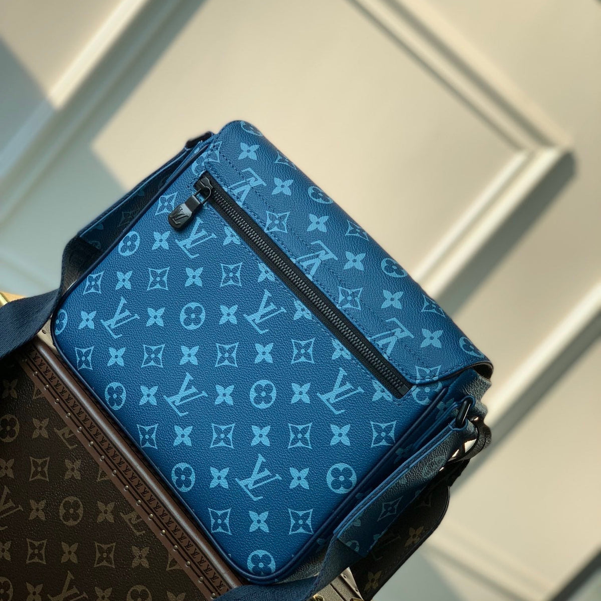 Louis Vuitton Wallets- Louis Vuitton Lou District Pm Messenger Bag Compact Luxury Card Wallet
