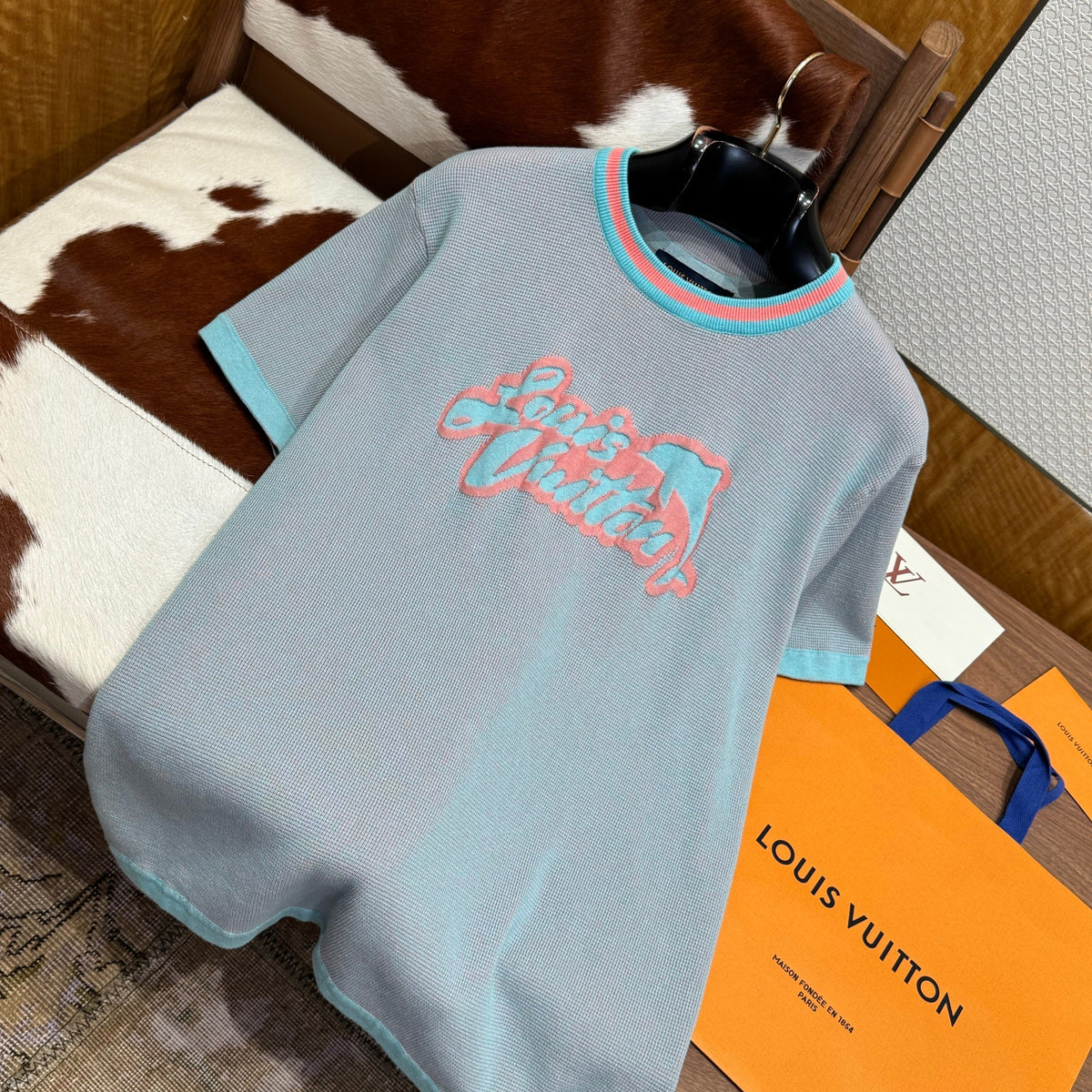 Louis Vuitton T-Shirts- Louis Vuitton Lou T-shirt Casual Everyday Designer Tee