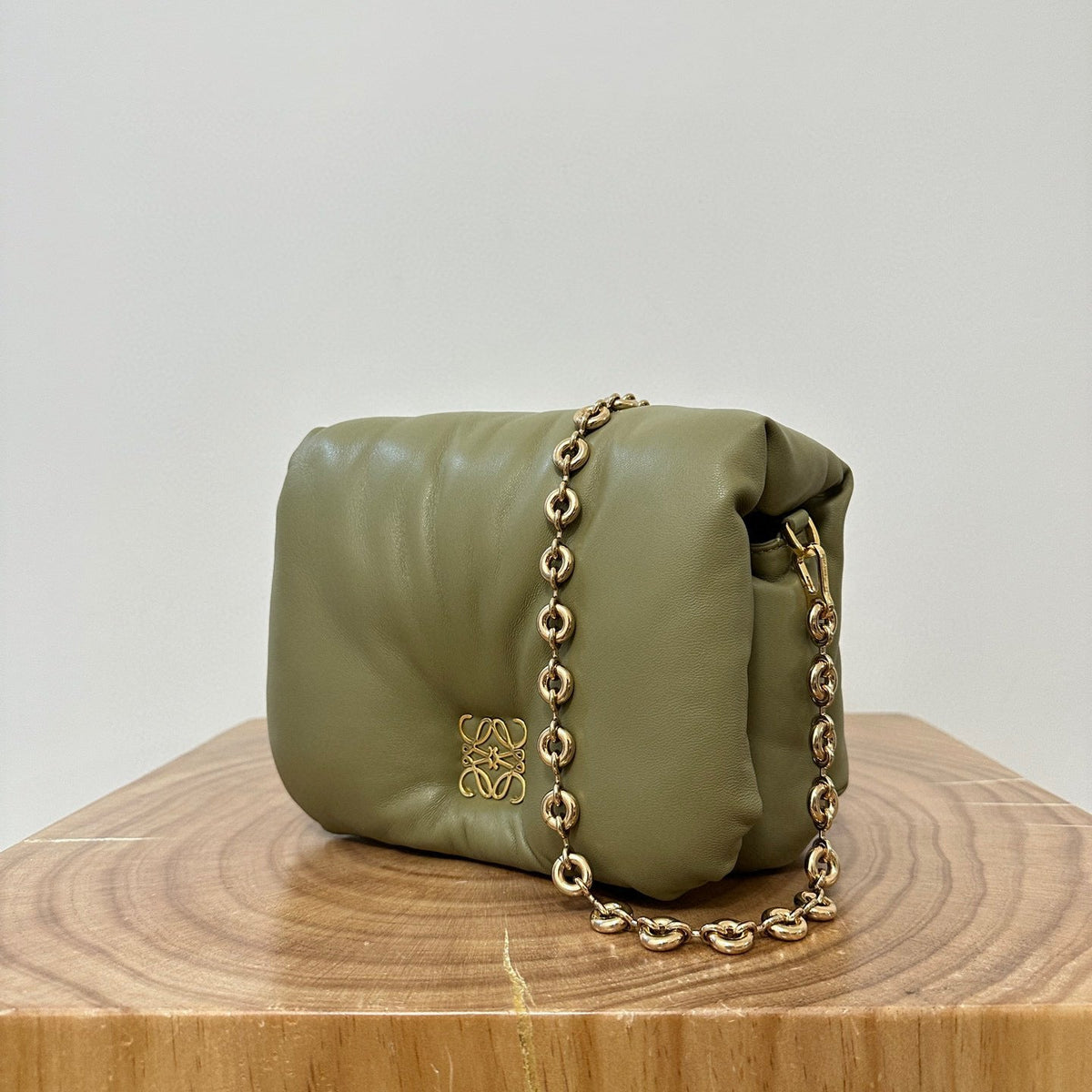 Bags- Loew Puffer Goya Bag Elegant Everyday Designer Handbag
