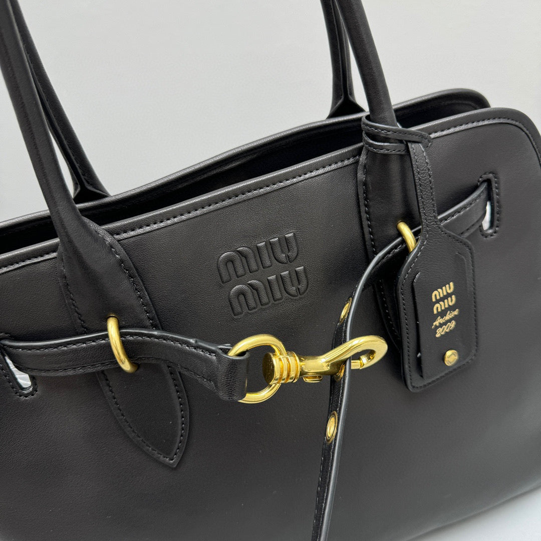 Bags- Miu M Aventure Nappa Leather Bag Elegant Everyday Designer Handbag