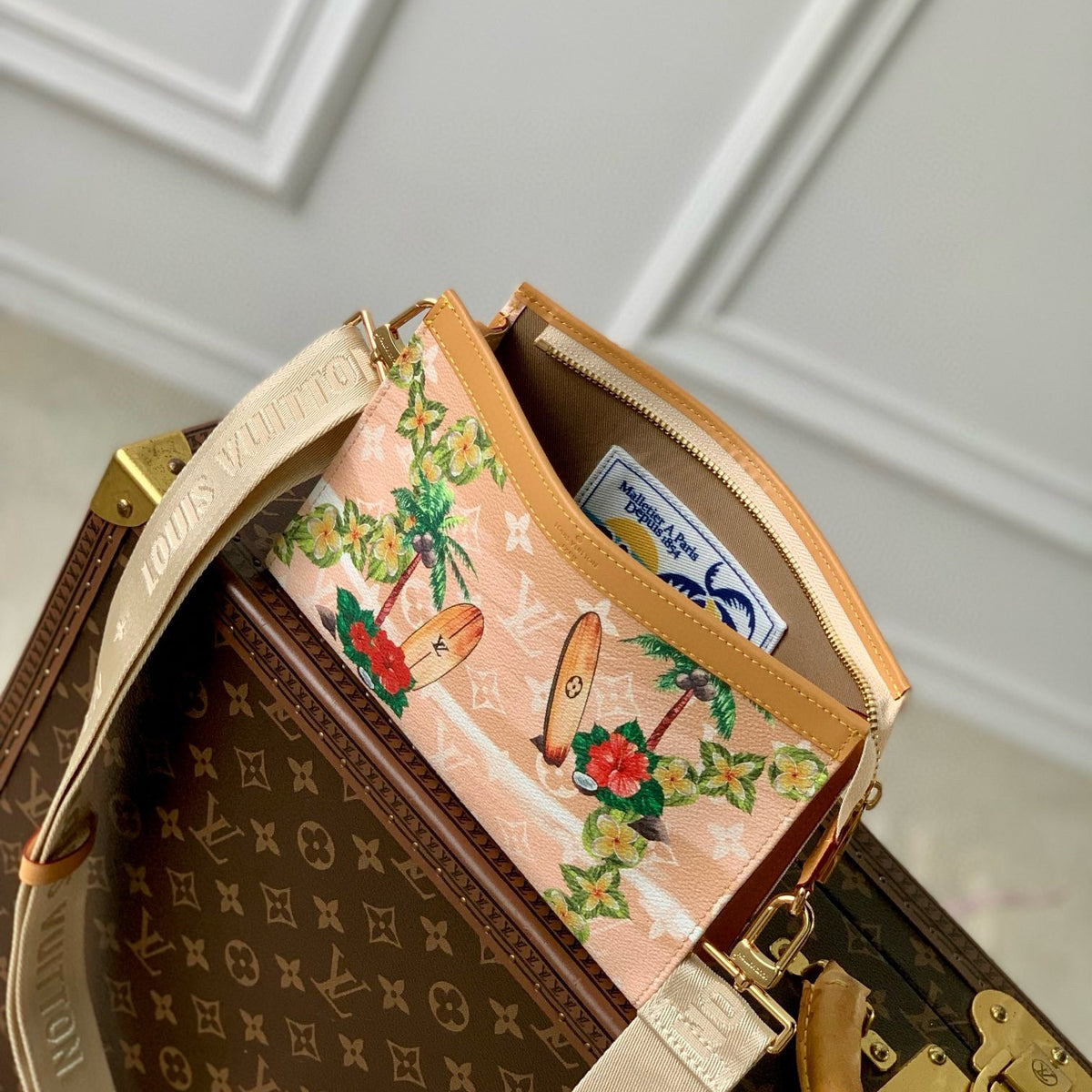 Louis Vuitton Wallets- Louis Vuitton Lou Gaston Wearable Wallet Elegant Everyday Leather Wallet