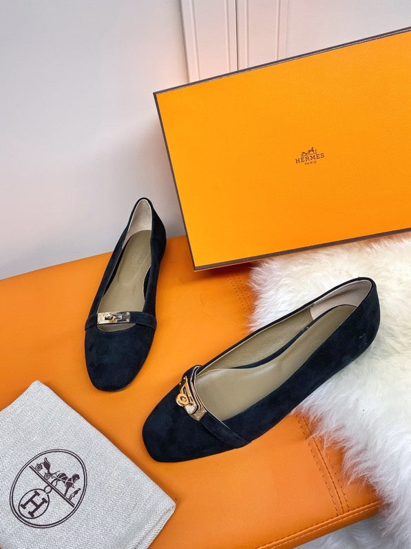 Hermès Camel Ankle Strap Heels - Back View