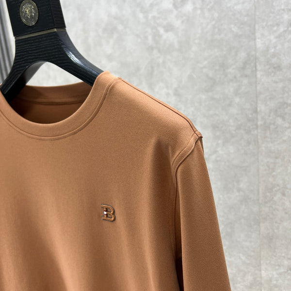 Three-quarter angle view of Burberry luxury piece style No.520