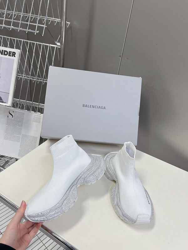 Balenciaga shoes Style 044 - side profile detail