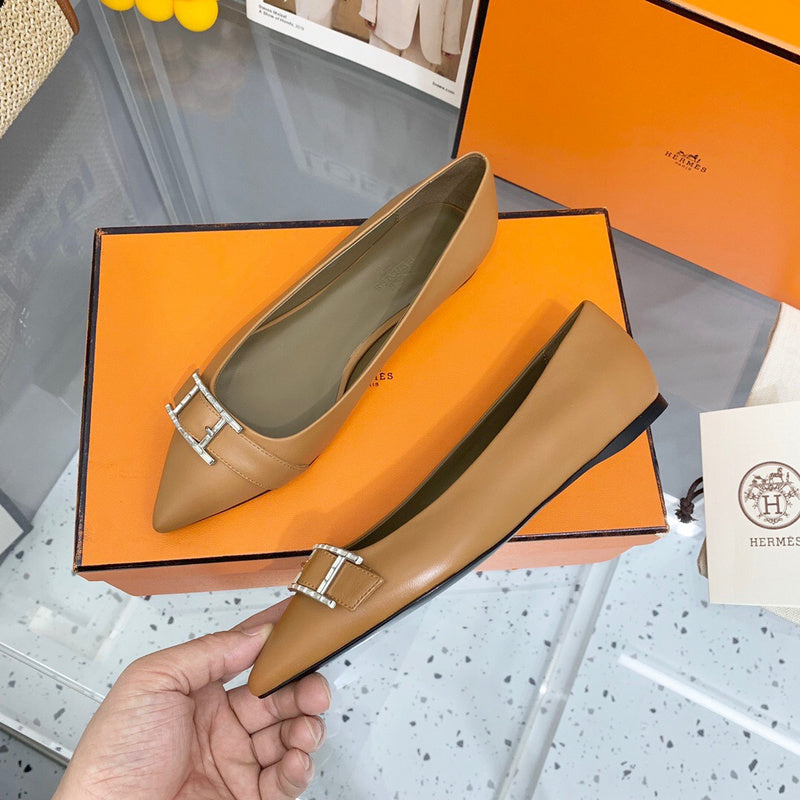 Hermès White Classic Ballet Flats - Studio Shot