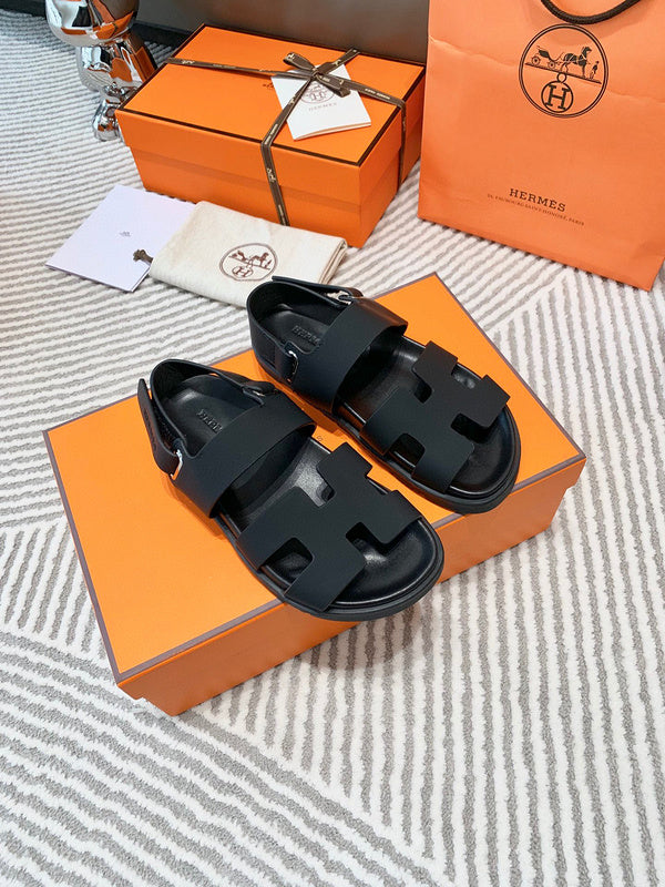 Hermes sandals Style 217 - sole and craftsmanship detail