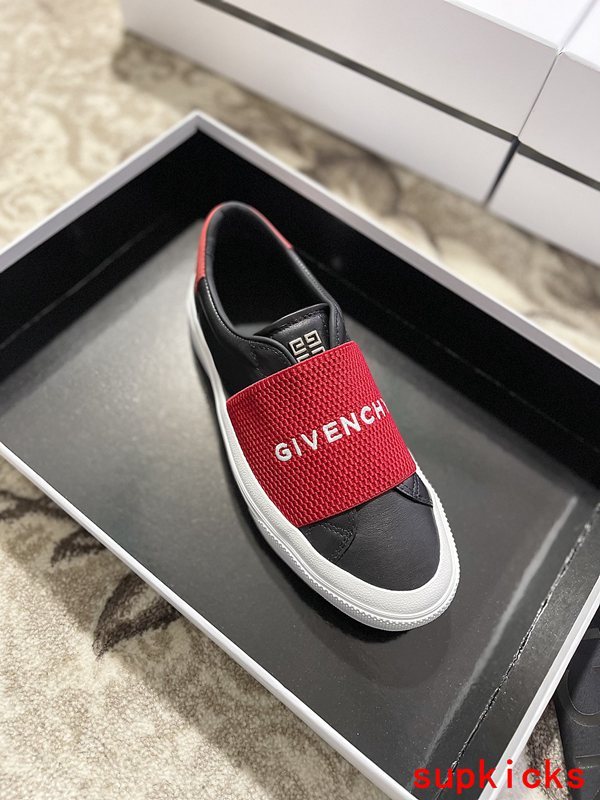 Givenchy Burgundy Block Heel Pumps - Sole Detail View