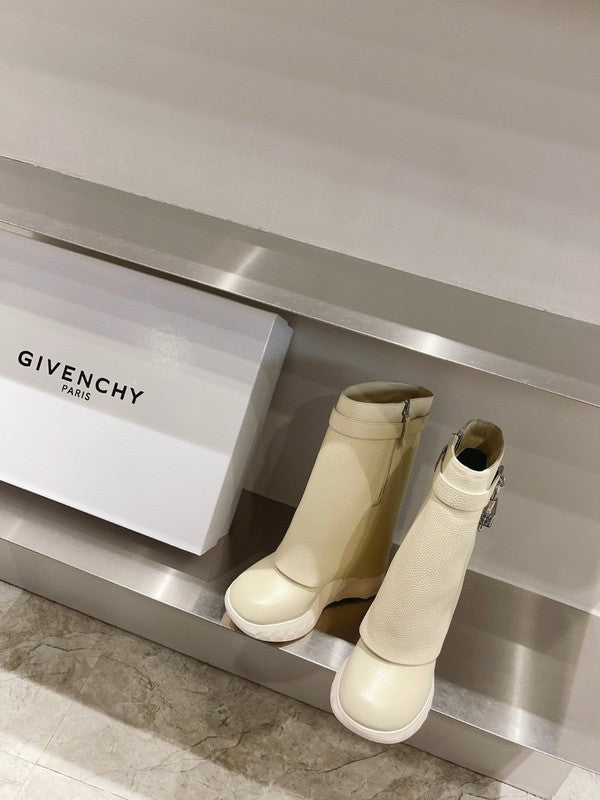 Givenchy shoes Style 164 - packaging and accessories